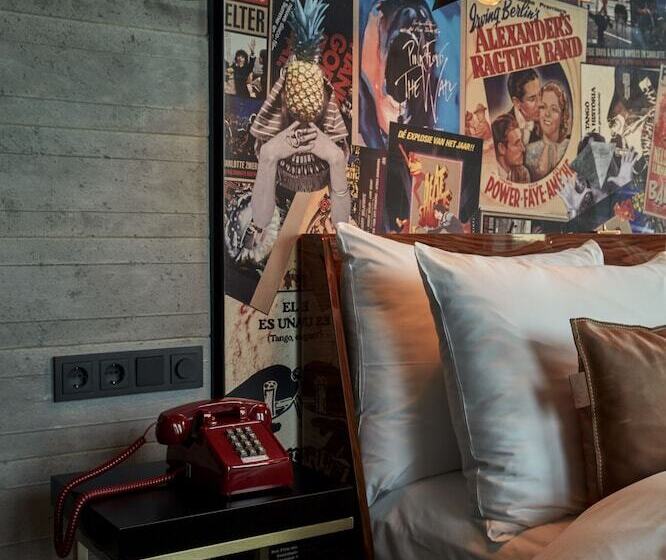 디럭스 룸 도시 전망, Sir Adam Hotel, Part Of Sircle Collection