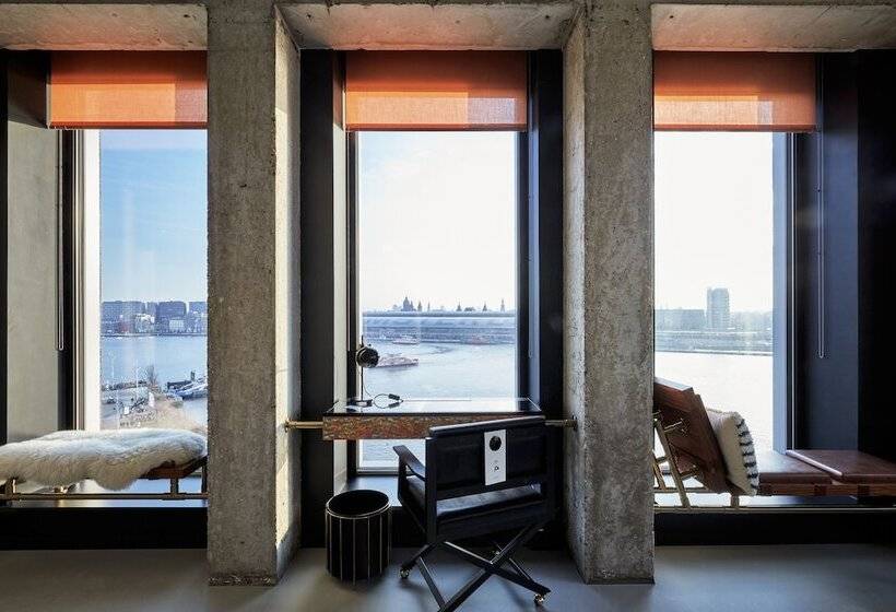 スイート, Sir Adam Hotel, Part Of Sircle Collection