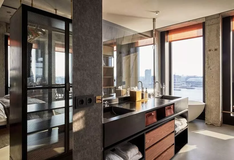 Suite, Sir Adam Hotel, Part Of Sircle Collection