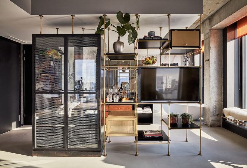 スイート, Sir Adam Hotel, Part Of Sircle Collection