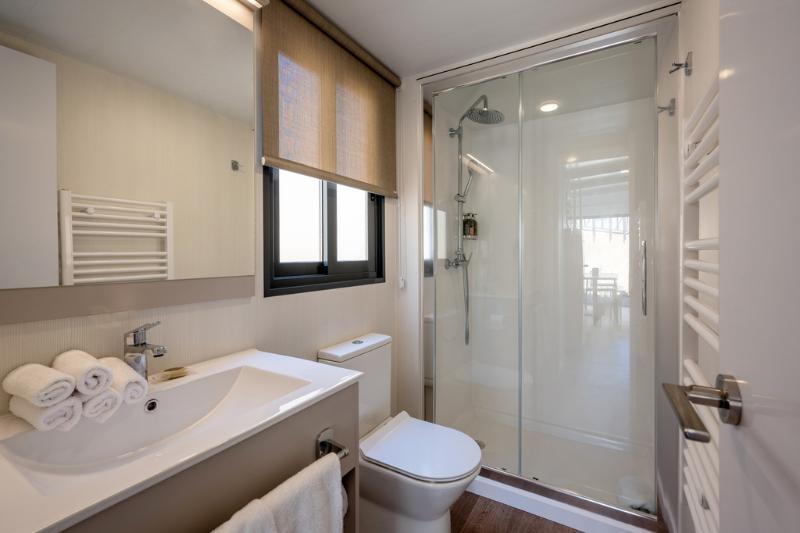 Deluxe Room, Sir Adam Hotel, Part Of Sircle Collection