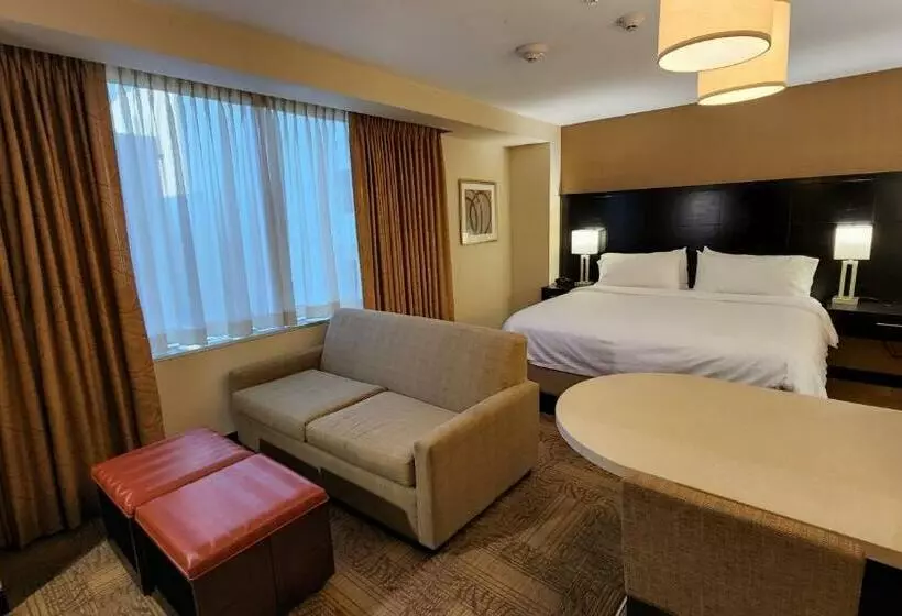 キングサイドベッドのスタンダードワンルーム, Staybridge Suites Denver Downtown, An Ihg
