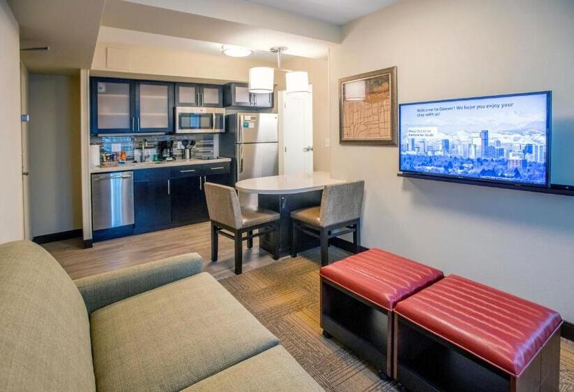 스위트 킹사이즈 침대, Staybridge Suites Denver Downtown, An Ihg