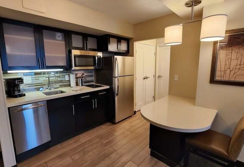 스위트 킹사이즈 침대, Staybridge Suites Denver Downtown, An Ihg