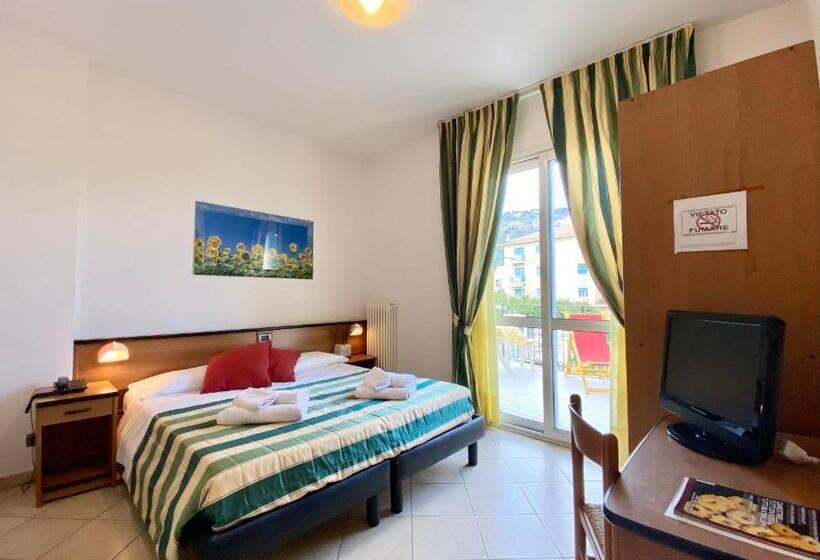 스탠다드 발코니 룸, Albergo Villa Ada