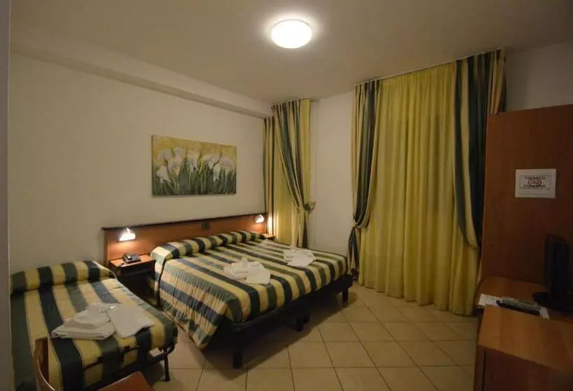 スタンダードトリプルルーム, Albergo Villa Ada