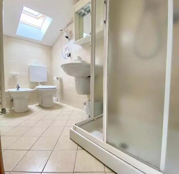 デラックストリプルルーム, Albergo Villa Ada