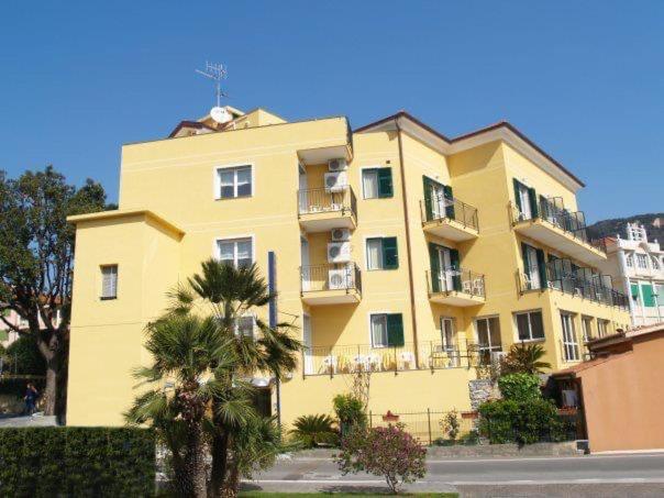 Quarto Estandar, Albergo Villa Ada