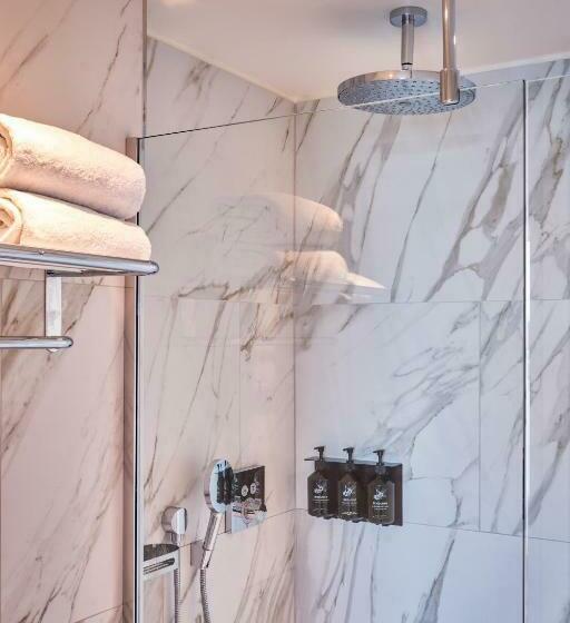 스탠다드 룸, Sir Adam Hotel, Part Of Sircle Collection