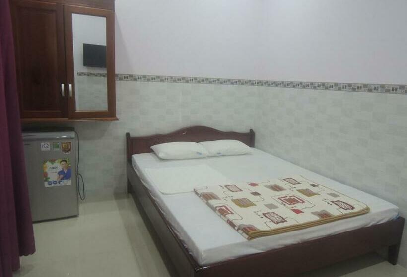 اتاق استاندارد, 2001 Motel