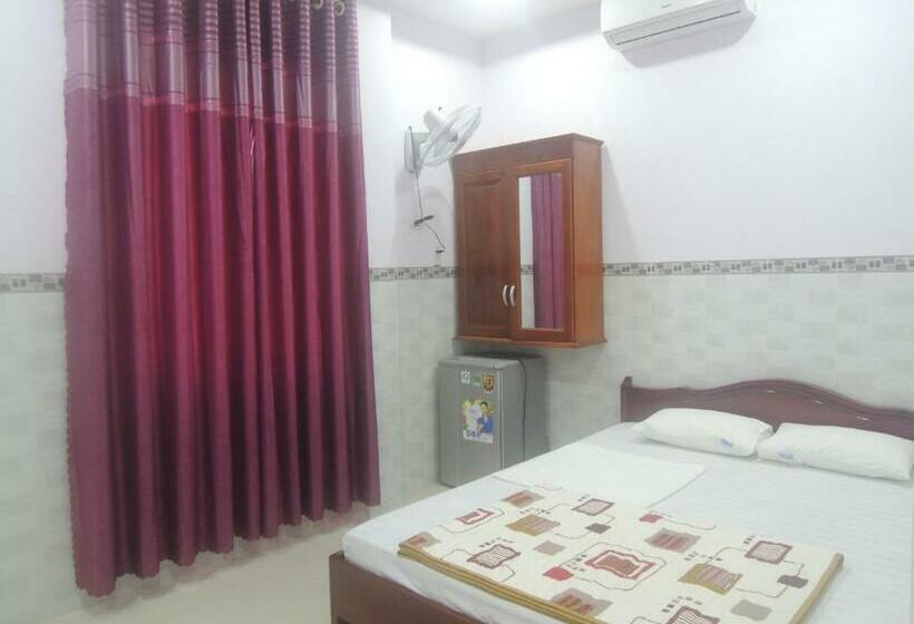 اتاق استاندارد, 2001 Motel