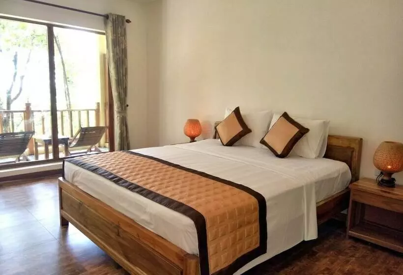اتاق استاندارد با چشم‌انداز باغ, Ancarine Beach Resort