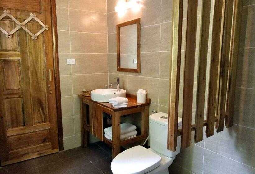 اتاق لوکس با چشمانداز باغ, Ancarine Beach Resort