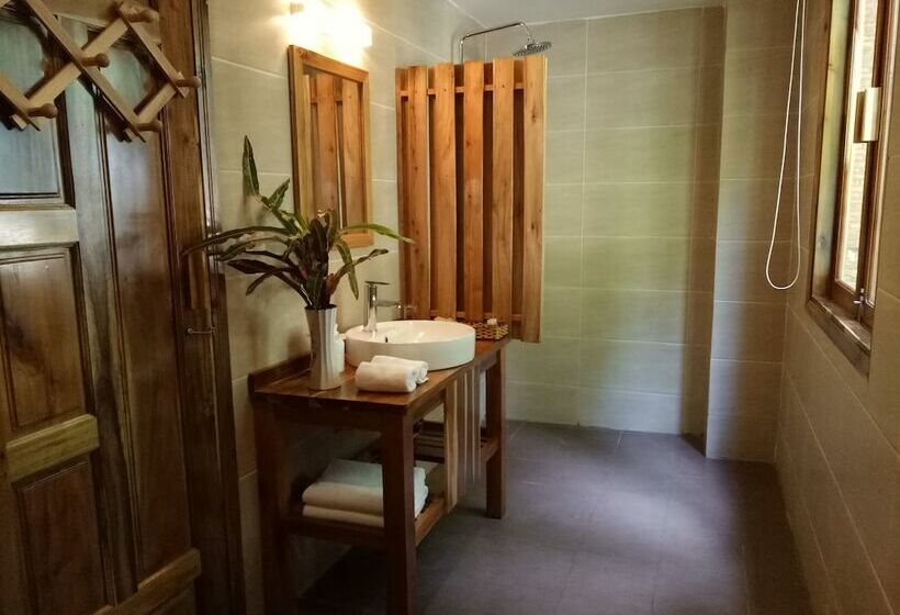 اتاق استاندارد با چشمانداز باغ, Ancarine Beach Resort