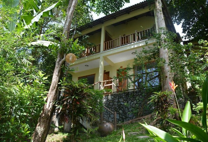 اتاق استاندارد با چشمانداز باغ, Ancarine Beach Resort