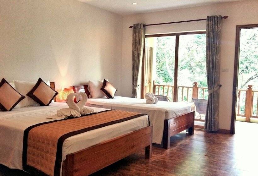 اتاق سه نفره دلوکس با چشمانداز باغ, Ancarine Beach Resort