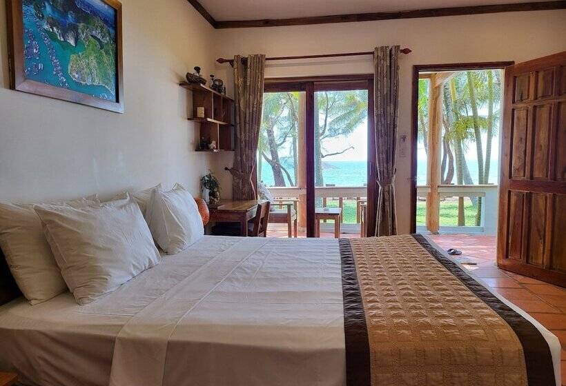 بانگلوی استاندارد, Ancarine Beach Resort