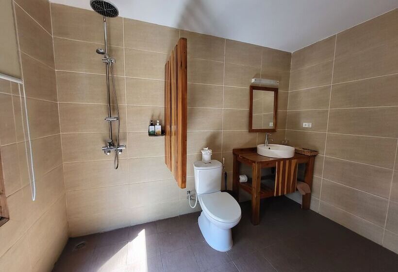 اتاق لوکس با چشمانداز باغ, Ancarine Beach Resort