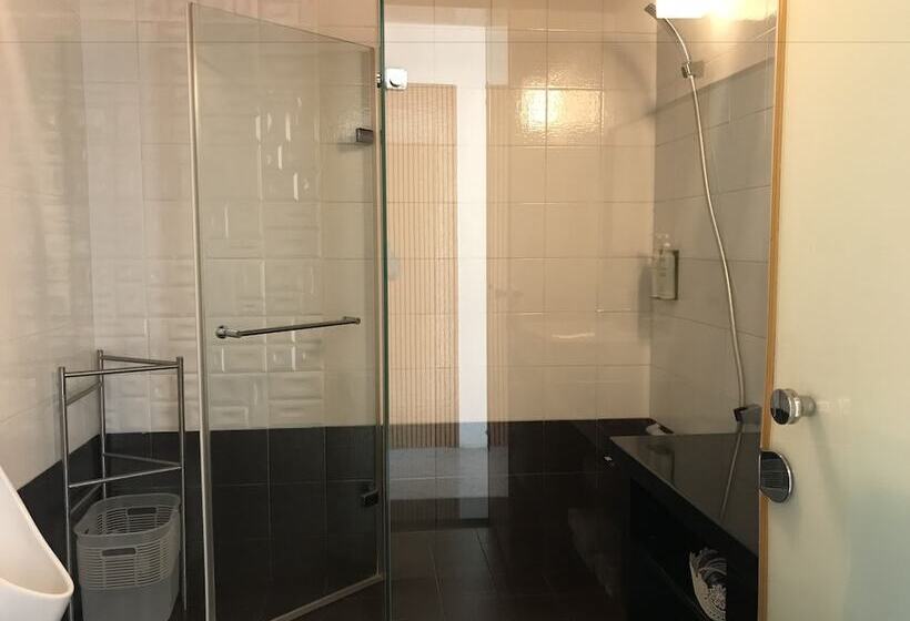 اتاق استاندارد, 35 A Li Bnb