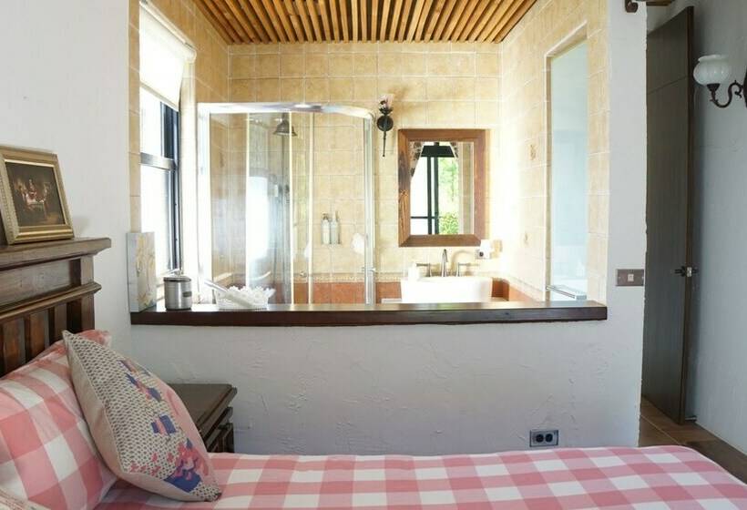 اتاق استاندارد, 35 A Li Bnb