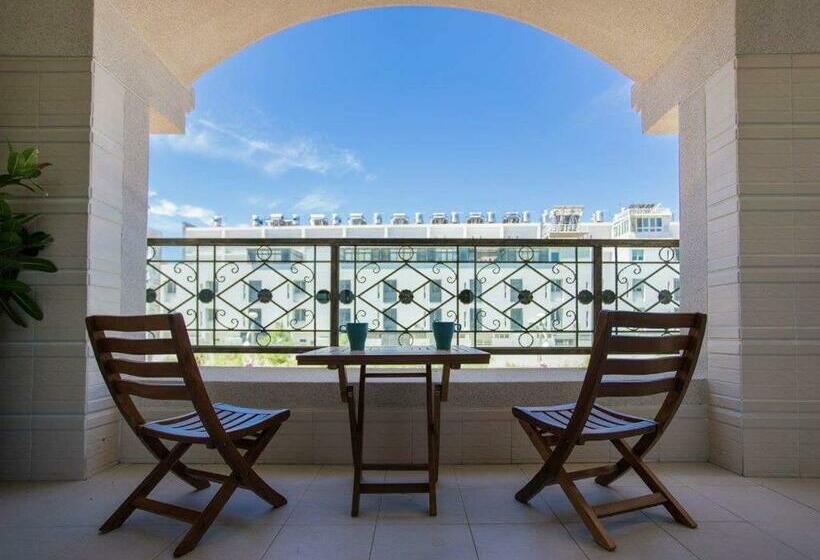 اتاق استاندارد با وان آب گرم, The Bay House