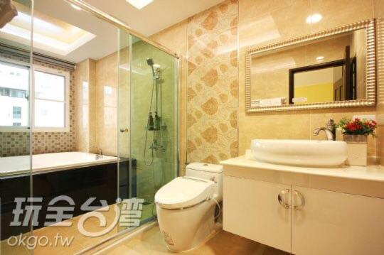 اتاق استاندارد با وان آب گرم, The Bay House