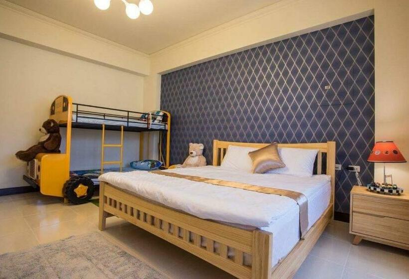 اتاق استاندارد چهارنفره با بالکن, The Bay House
