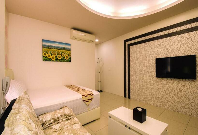 اتاق استاندارد, Easy Home Stay