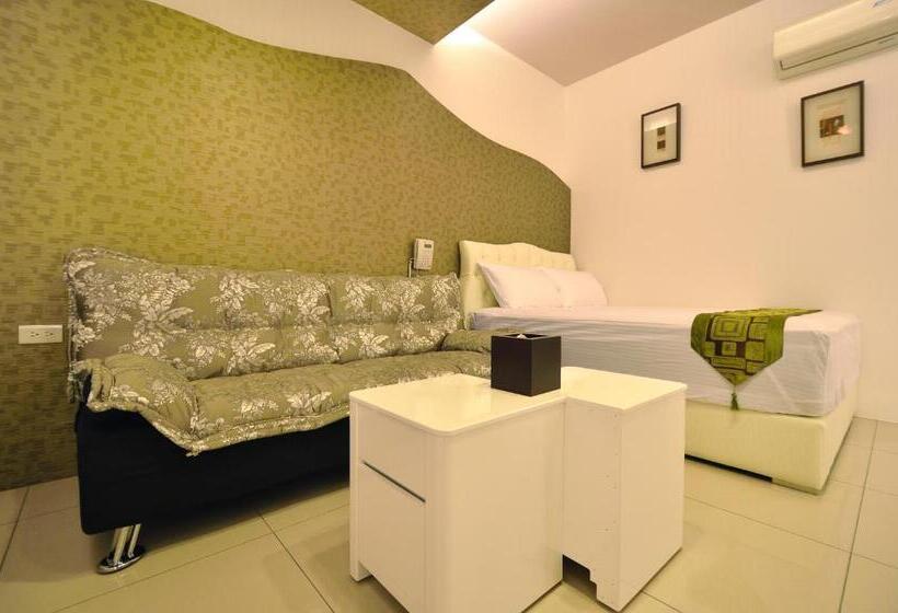 اتاق استاندارد, Easy Home Stay