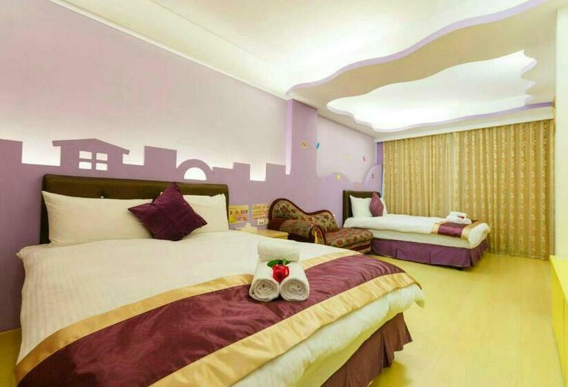 اتاق استاندارد چهارنفره با بالکن, Kenting Mulan Homestay