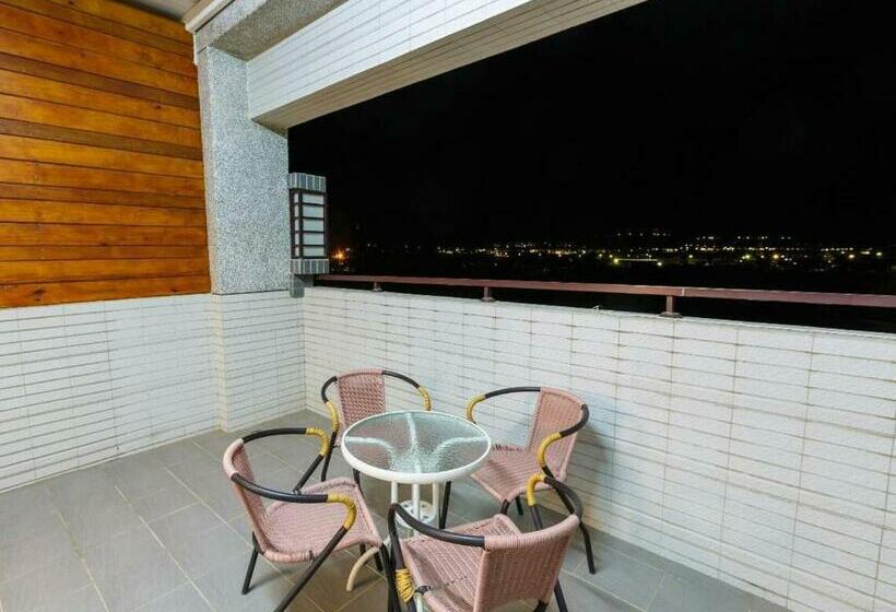 اتاق استاندارد چهارنفره با بالکن, Kenting Mulan Homestay