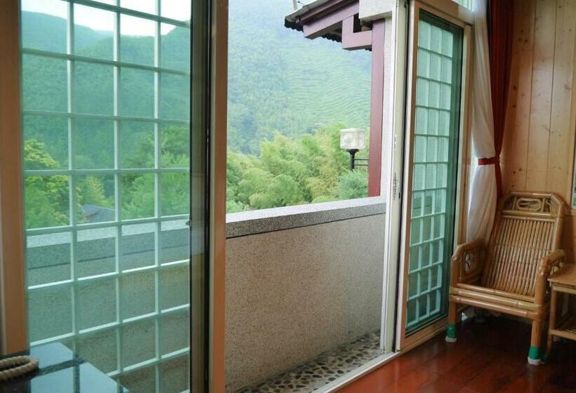 اتاق استاندارد با بالکن, Kingtaiwan
