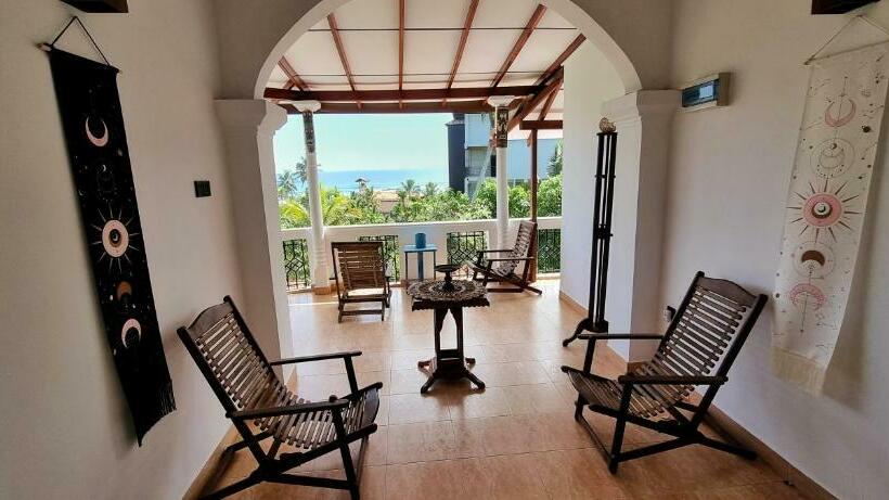 オーシャンビュースタンダードルーム, Vista Suwa Arana Resort