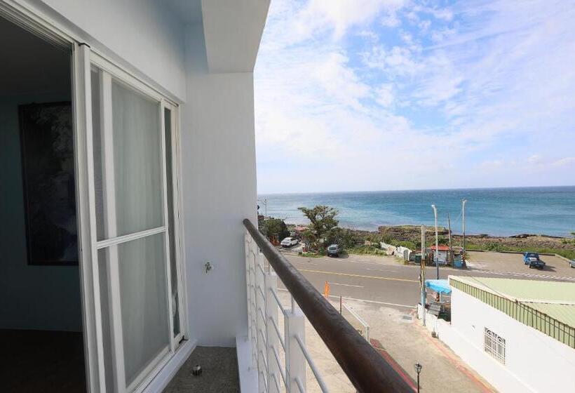 اتاق استاندارد چهار تخته با چشمانداز دریا, Hang Hai B & B