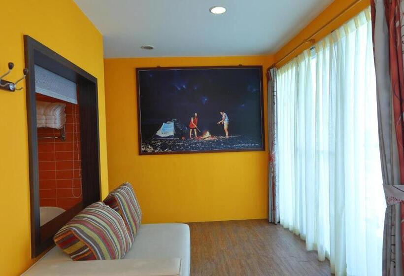 اتاق استاندارد چهار تخته با چشمانداز دریا, Hang Hai B & B