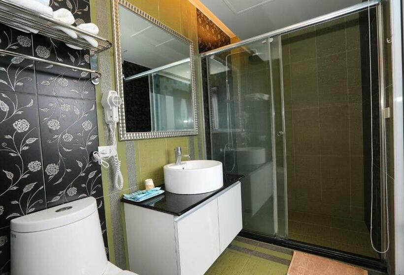 اتاق لوکس, Hang Hai B & B