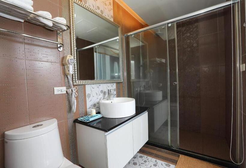اتاق لوکس, Hang Hai B & B