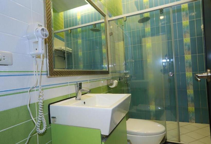 اتاق لوکس, Hang Hai B & B