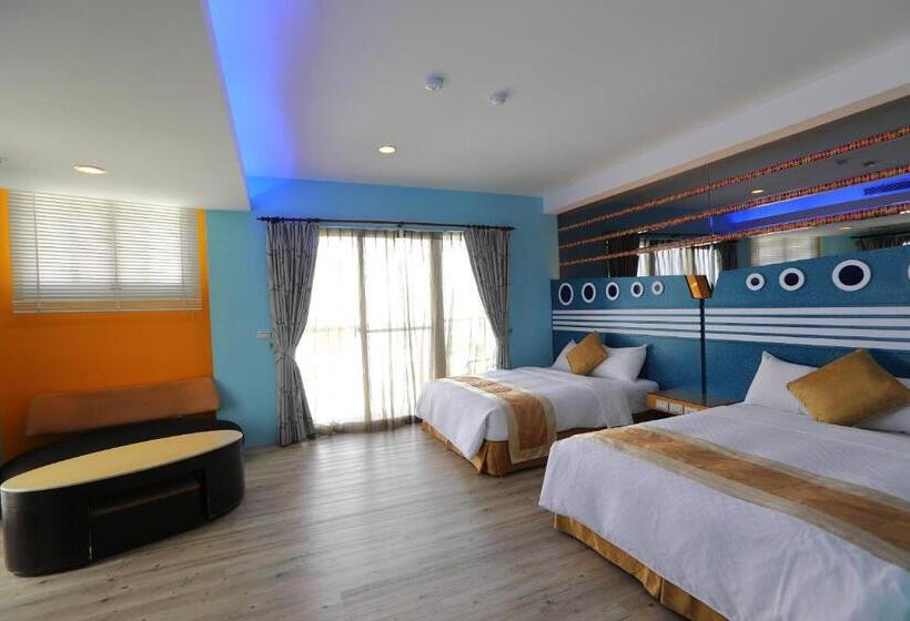 اتاق استاندارد چهار تخته با چشمانداز دریا, Hang Hai B & B