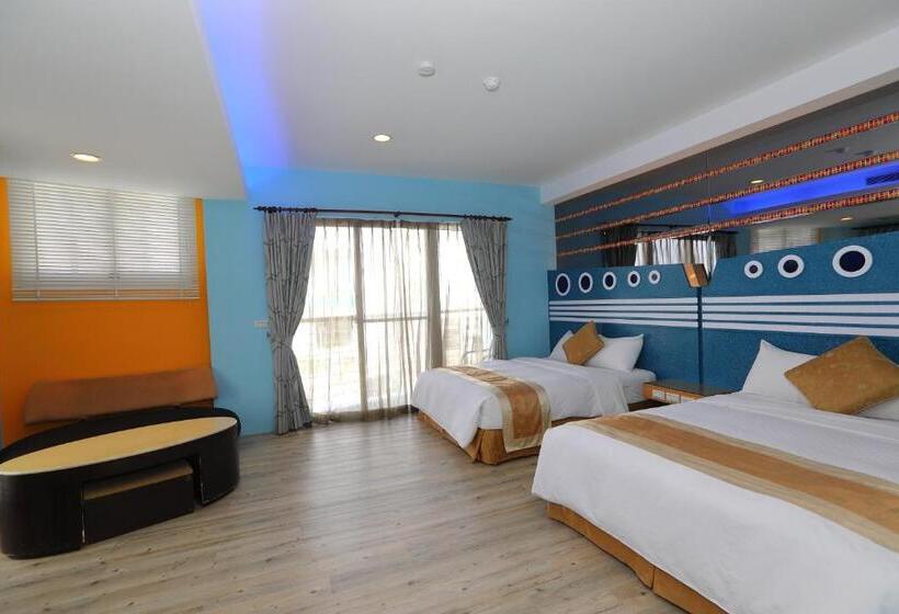 اتاق استاندارد چهار تخته با چشمانداز دریا, Hang Hai B & B