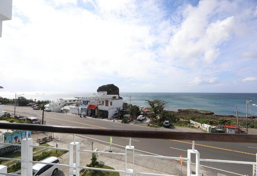 اتاق استاندارد چهار تخته با چشمانداز دریا, Hang Hai B & B