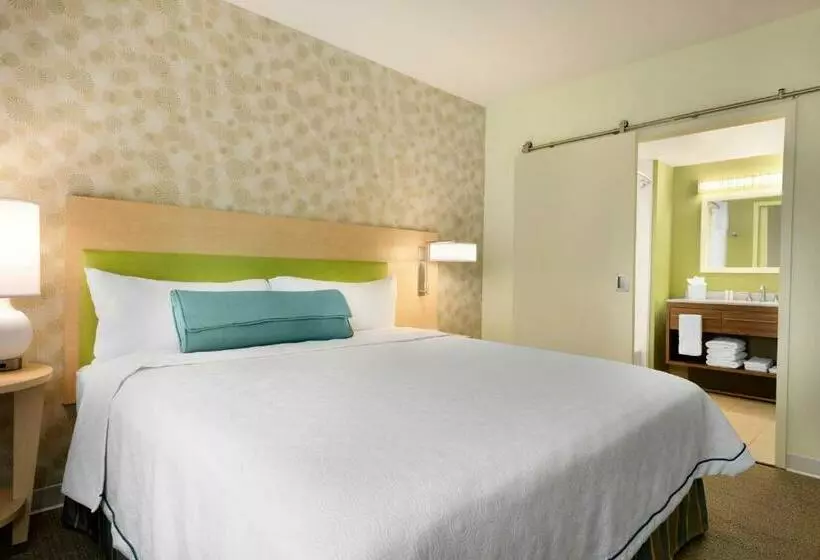 キングサイズベッドのスイートルーム, Home2 Suites Montgomery Prattville