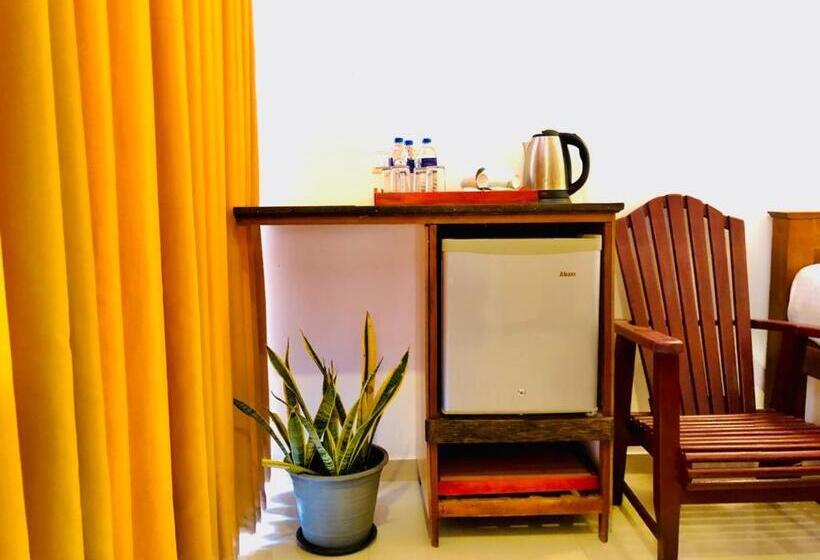 디럭스 트리플 룸, Mirissa Beach Inn