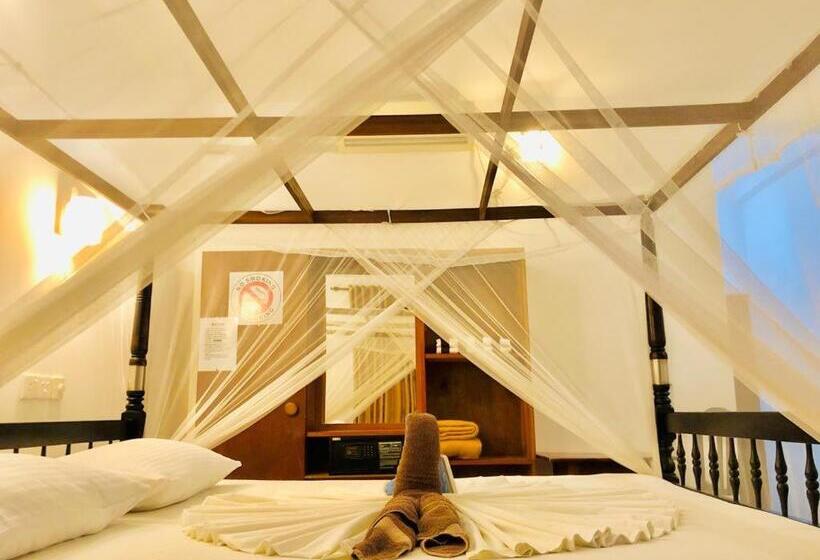 발코니 디럭스 룸, Mirissa Beach Inn