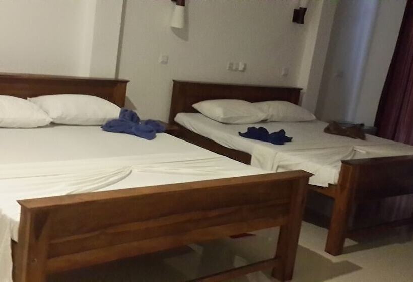 디럭스 트리플 룸, Mirissa Beach Inn