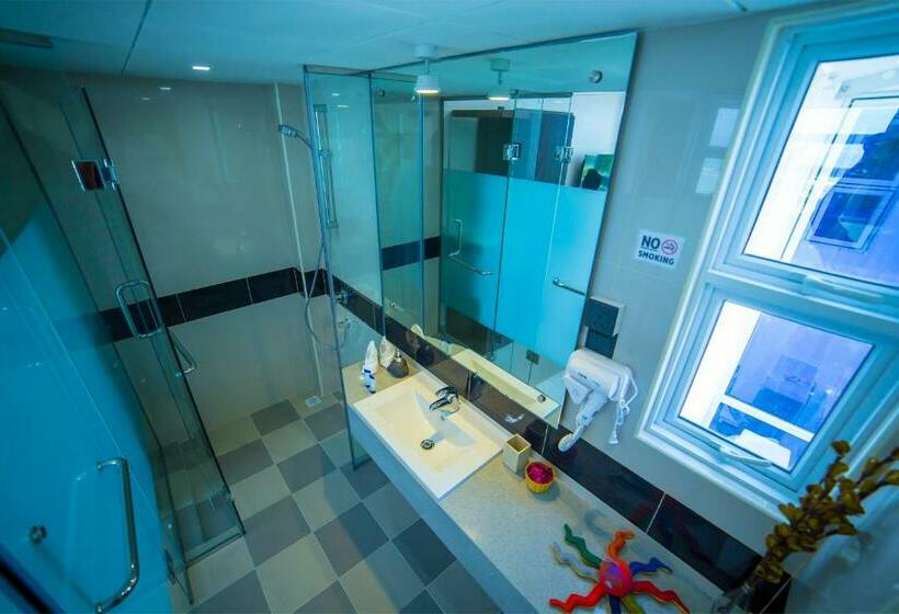 اتاق لوکس با چشم‌انداز دریا, Whiteharp Beach Inn