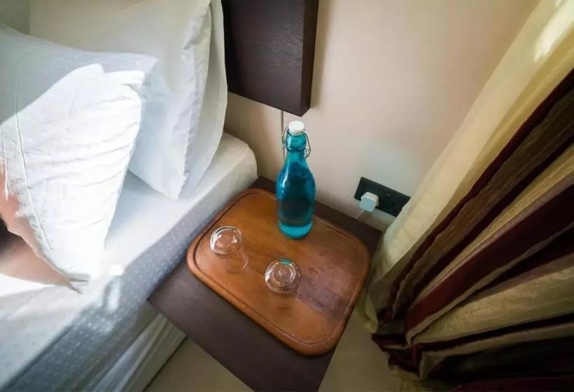 اتاق لوکس, Whiteharp Beach Inn