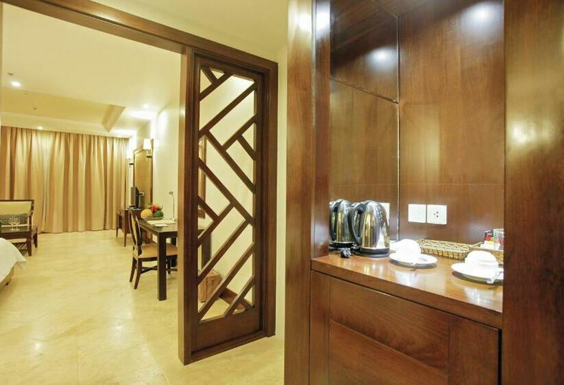 اتاق لوکس, Olalani Resort And Condotel