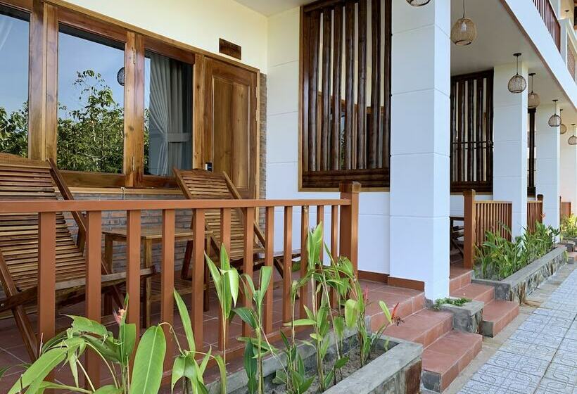 اتاق لوکس با چشمانداز باغ, The Garden House Phu Quoc Resort