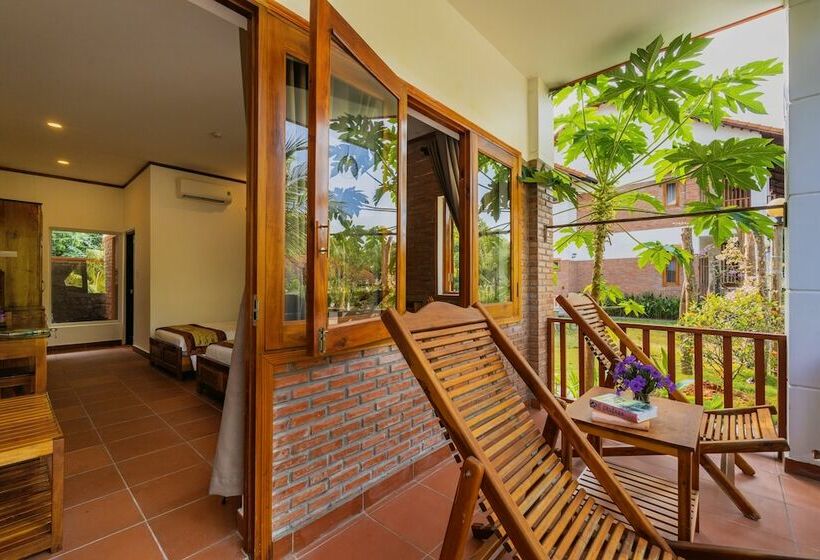 اتاق لوکس با چشم‌انداز باغ, The Garden House Phu Quoc Resort